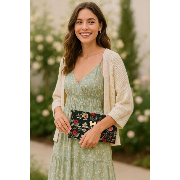 KELLY & KATIE BLACK FLORAL CLUTCH CROSSBODY PURSE W/ GOLD PLATED CHAIN STRAP - Picture 2 of 6